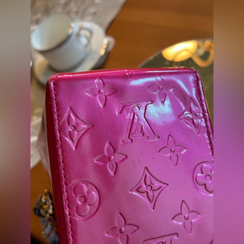 Luis Vuitton (posh auth.) Vernis leather HOT PINK mini tote bag! PRISTINE! - Picture 11 of 16